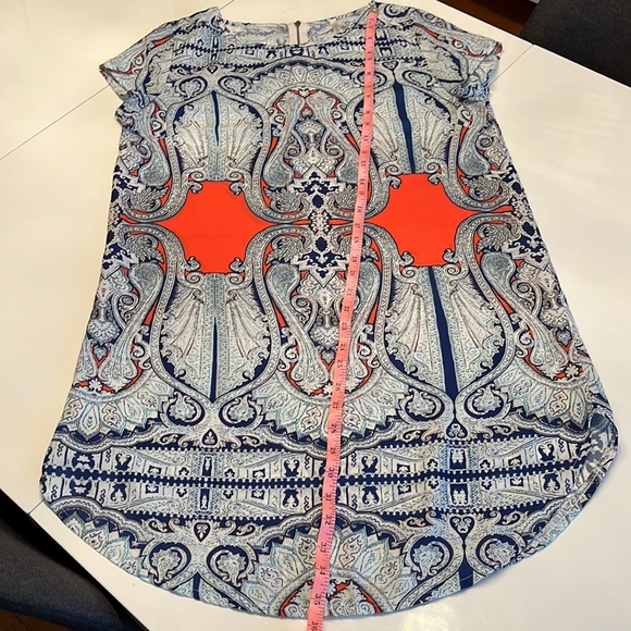 Dress - Picture 7 of 8